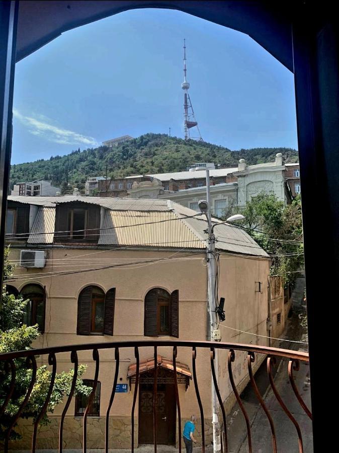ホテル Polonia Tbilisi House エクステリア 写真