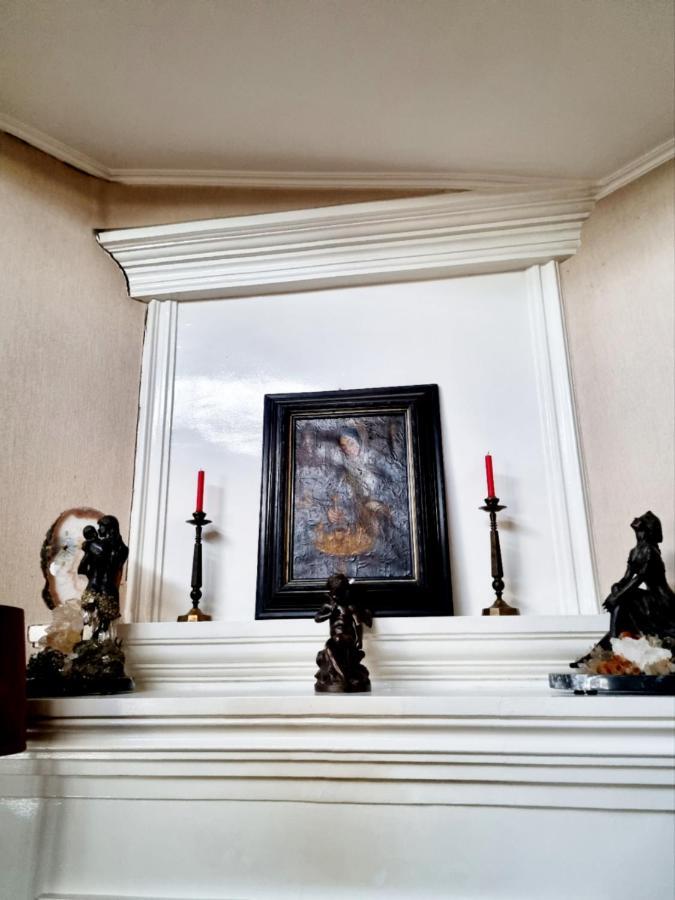 ホテル Polonia Tbilisi House エクステリア 写真