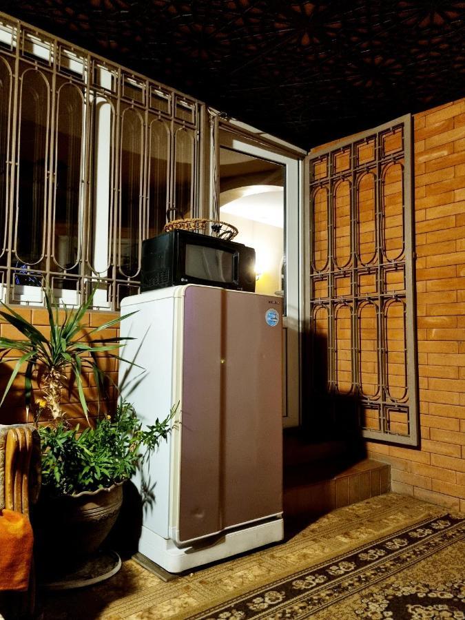 ホテル Polonia Tbilisi House エクステリア 写真
