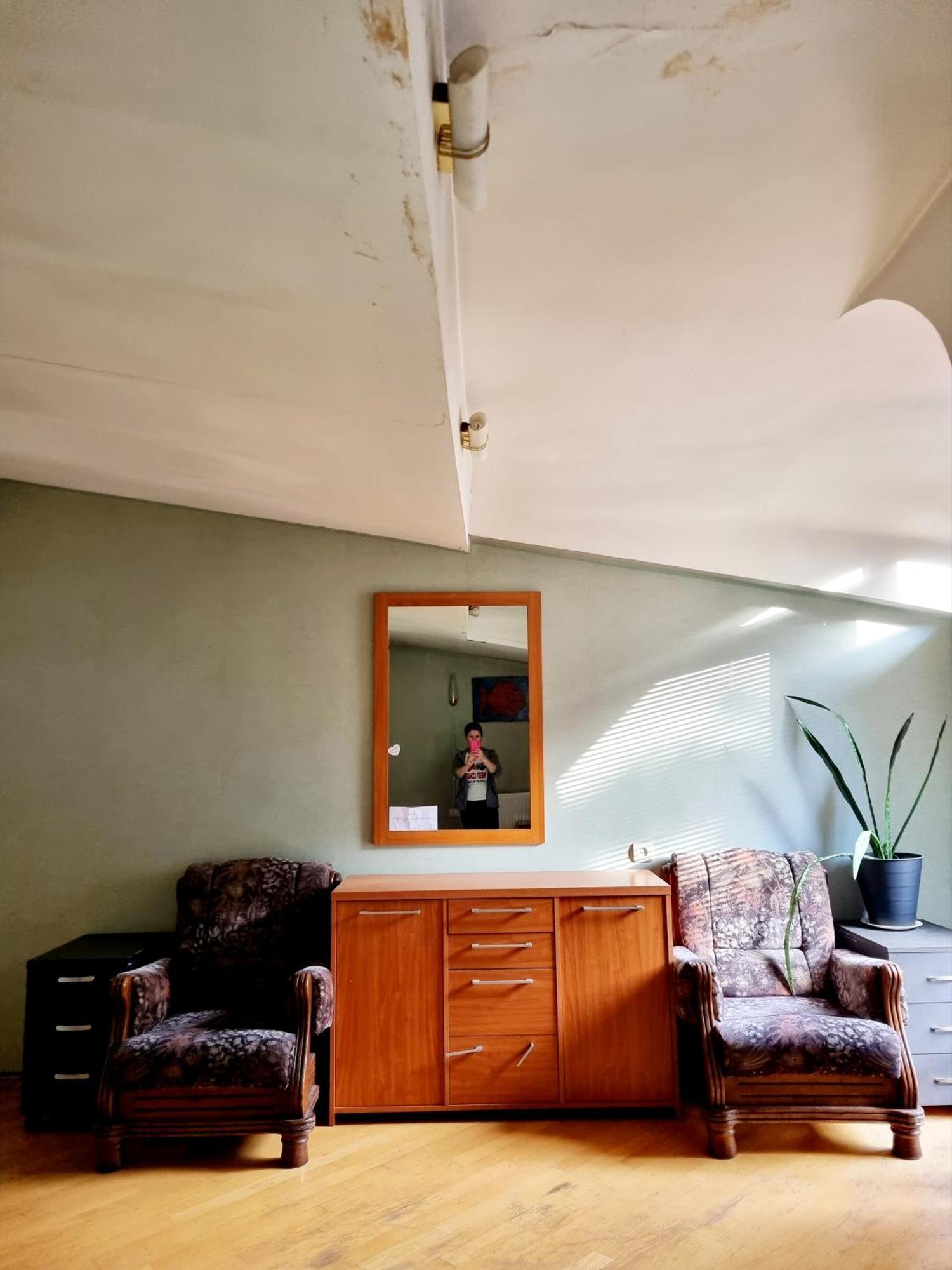 ホテル Polonia Tbilisi House エクステリア 写真