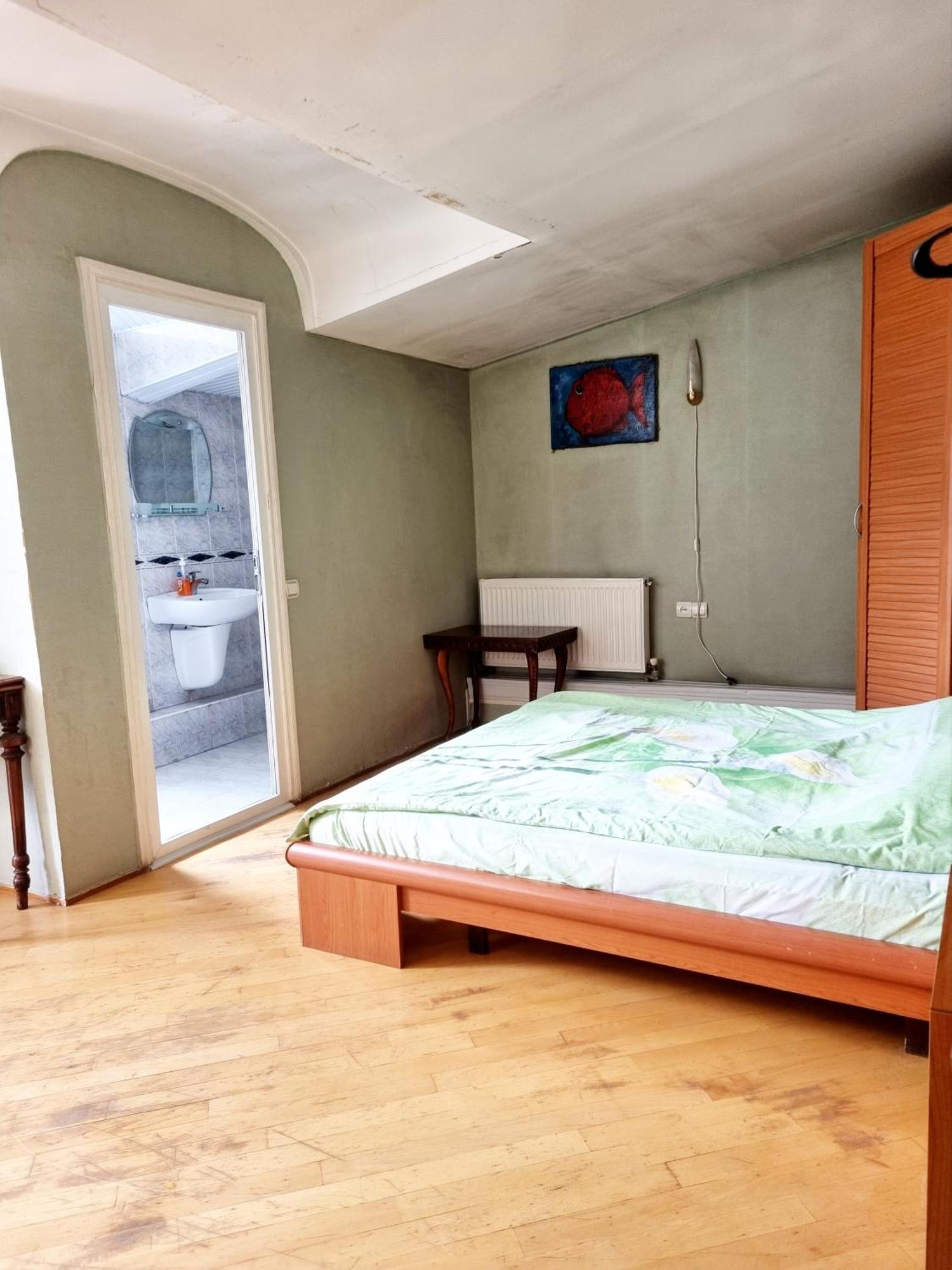 ホテル Polonia Tbilisi House エクステリア 写真