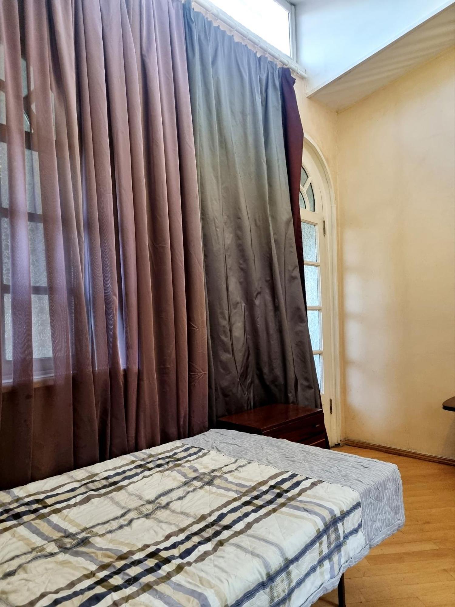 ホテル Polonia Tbilisi House エクステリア 写真
