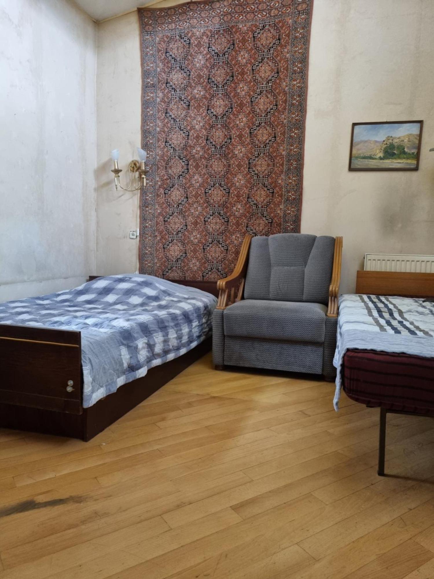 ホテル Polonia Tbilisi House エクステリア 写真