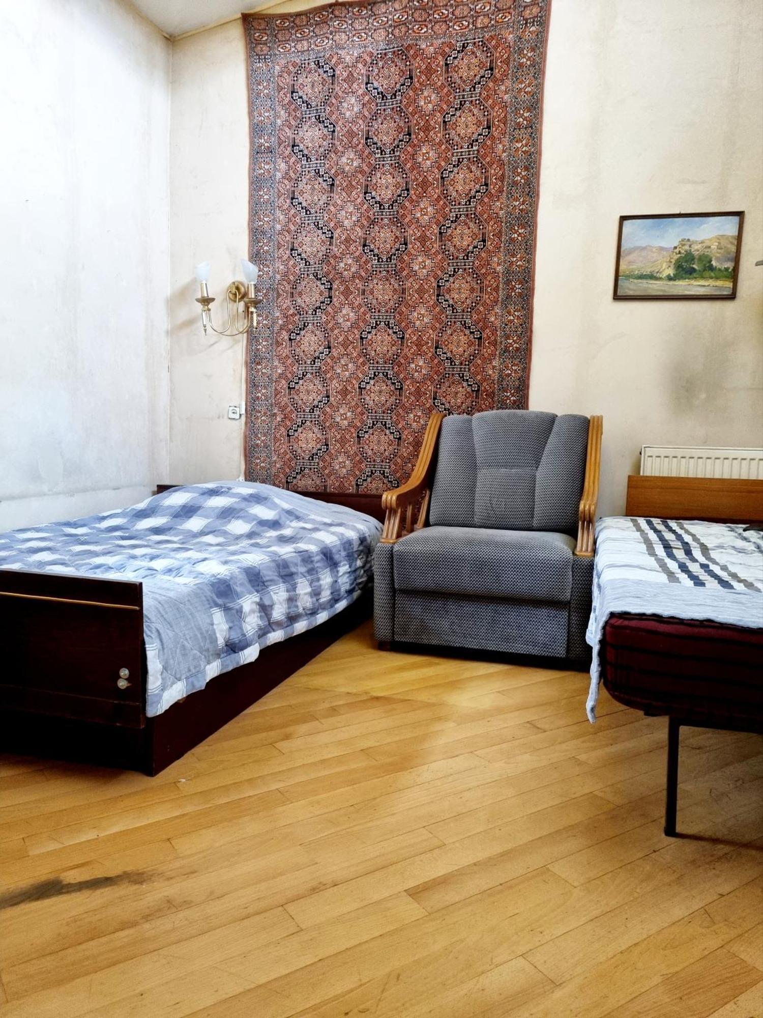 ホテル Polonia Tbilisi House エクステリア 写真