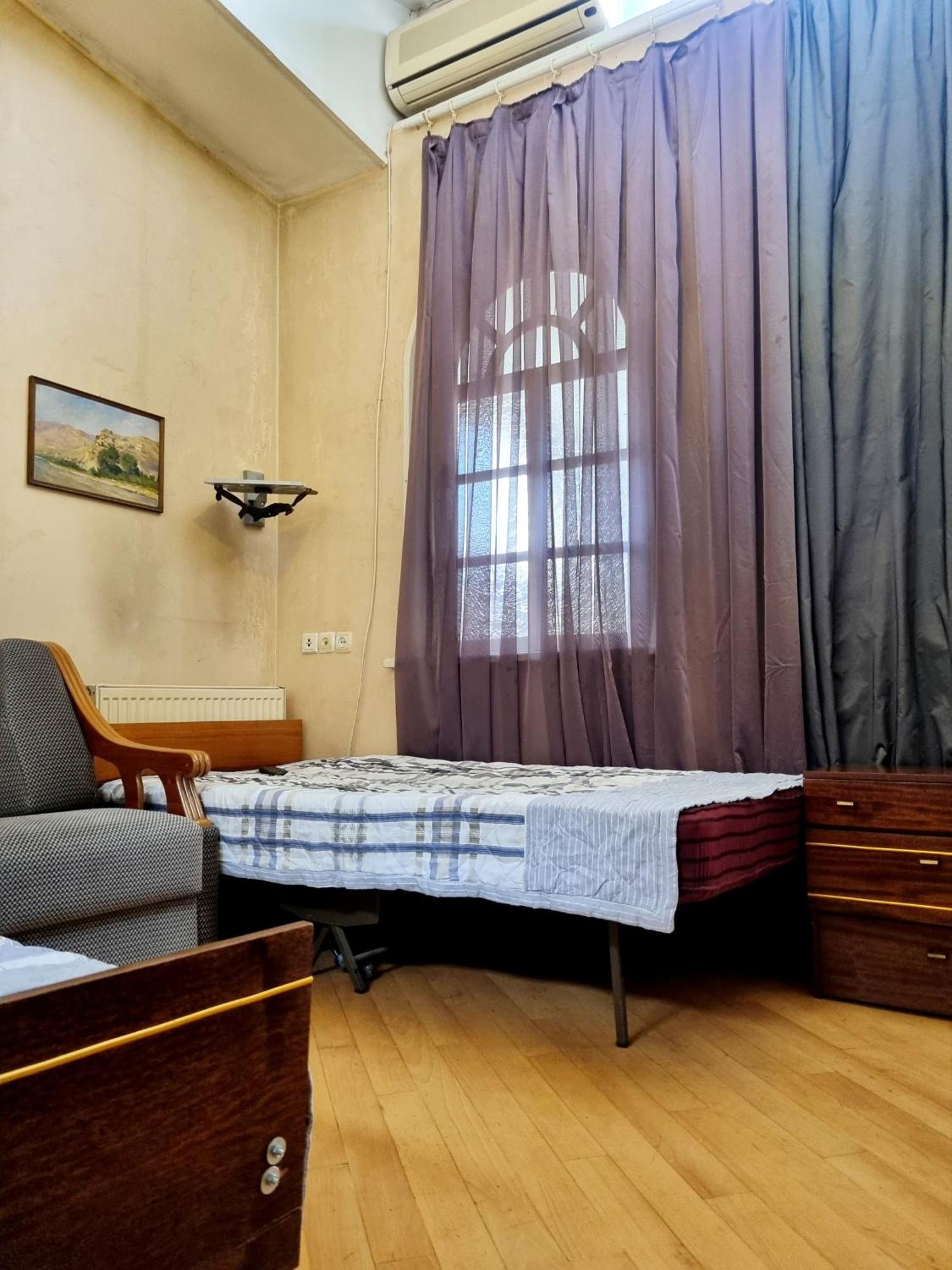 ホテル Polonia Tbilisi House エクステリア 写真